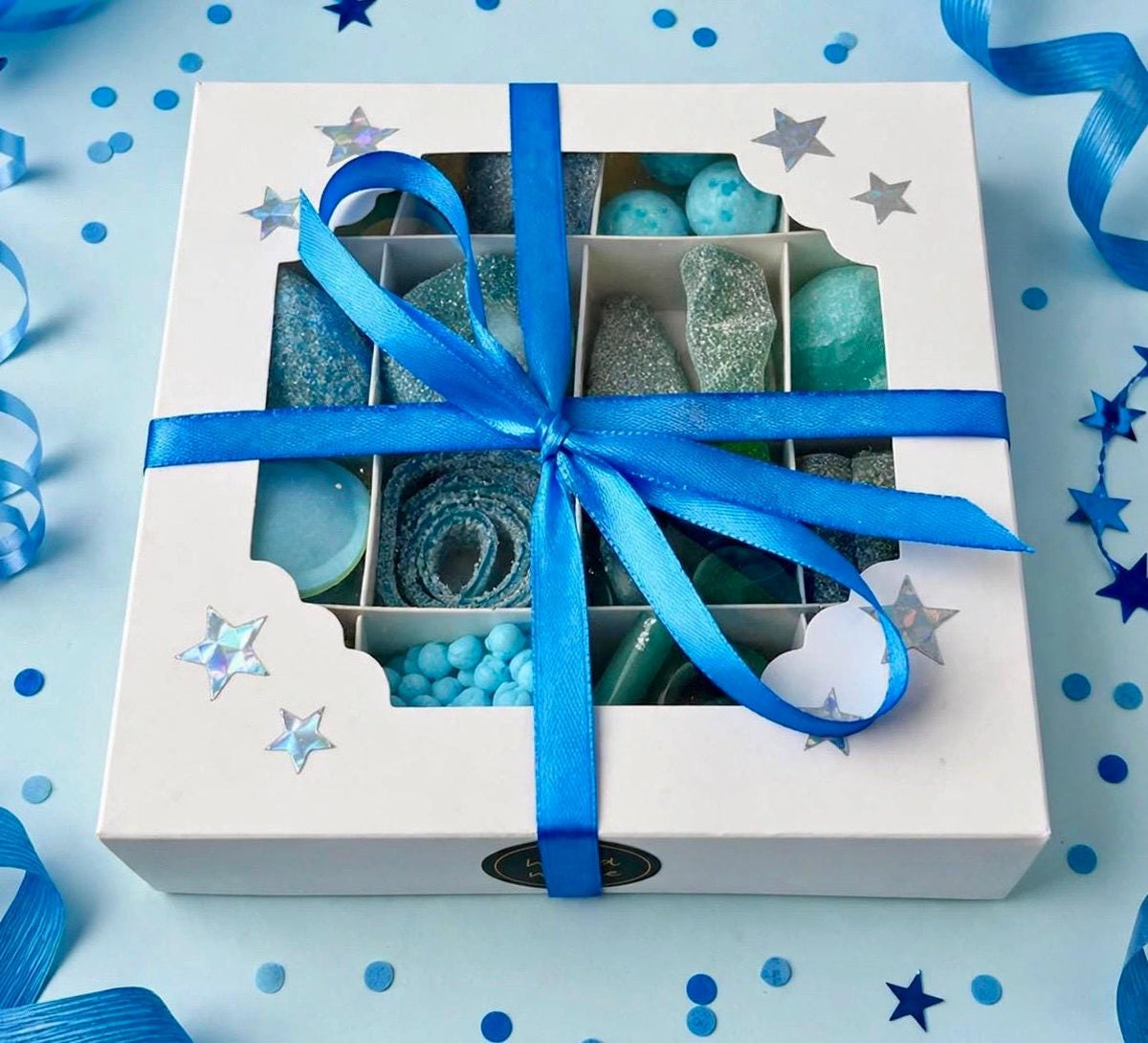 Blue sweets gift box. TikTok viral sweets. All Blue sweets mix.